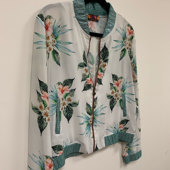 Isle Bomber Jacket - Picture 3 of 3